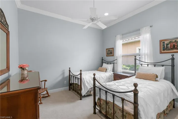 10268  Avonleigh  DR, Bonita Springs, FL 34135
