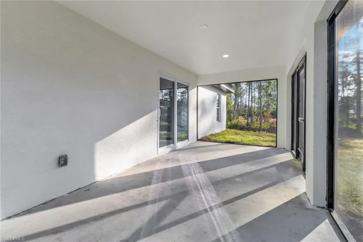 906  Milwaukee  BLVD, Lehigh Acres, FL 33974