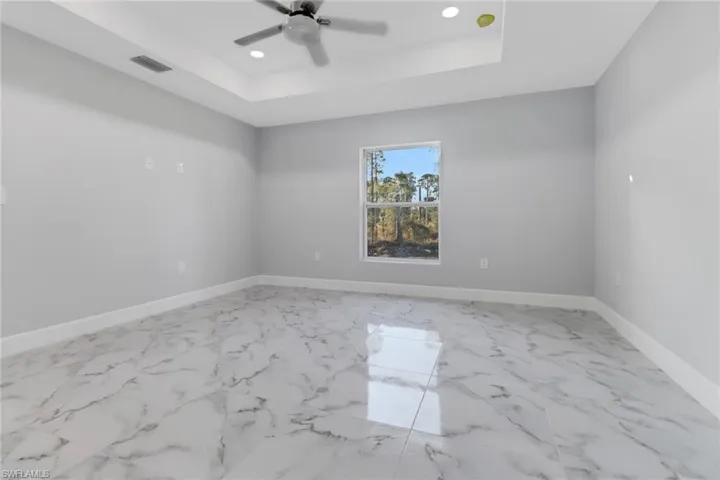 906  Milwaukee  BLVD, Lehigh Acres, FL 33974