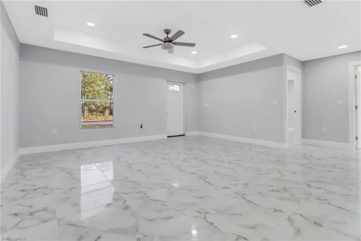906  Milwaukee  BLVD, Lehigh Acres, FL 33974