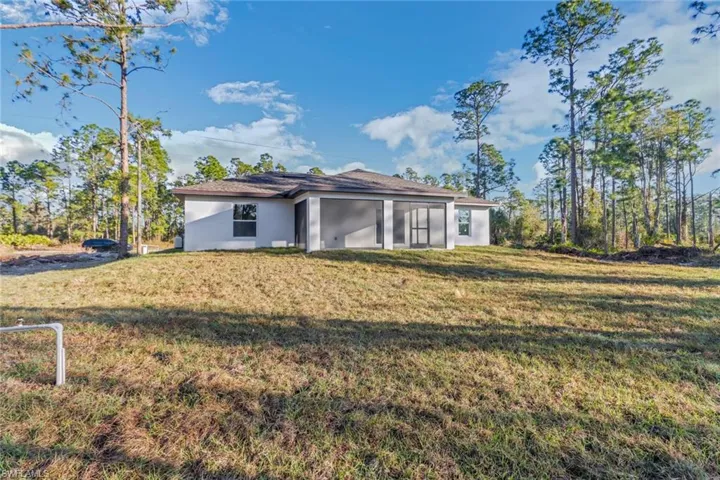 906  Milwaukee  BLVD, Lehigh Acres, FL 33974