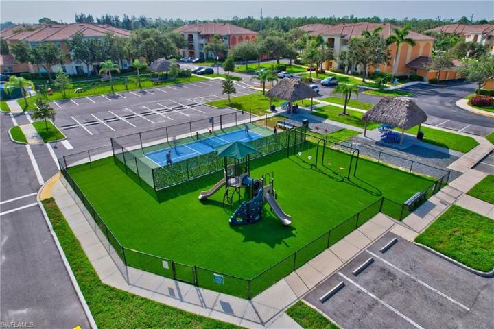 3965  Pomodoro  CIR, Cape Coral, FL 33909