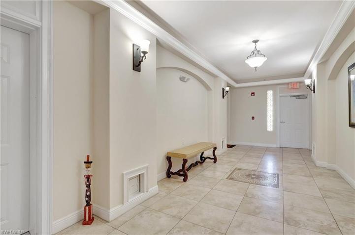 Private Foyer entrance