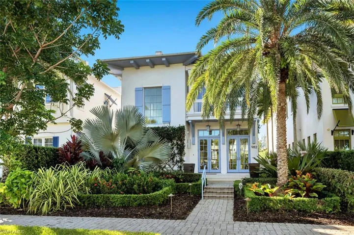 982 9th Ave S, Naples, Florida 34102