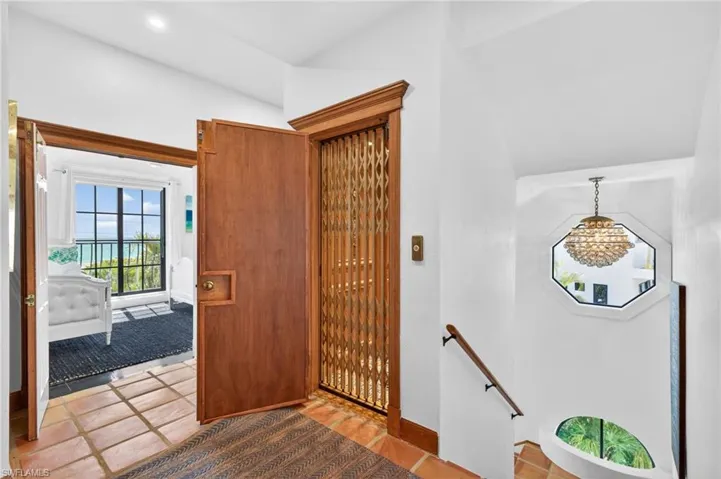 17201 Captiva Dr, Captiva, Florida 33924