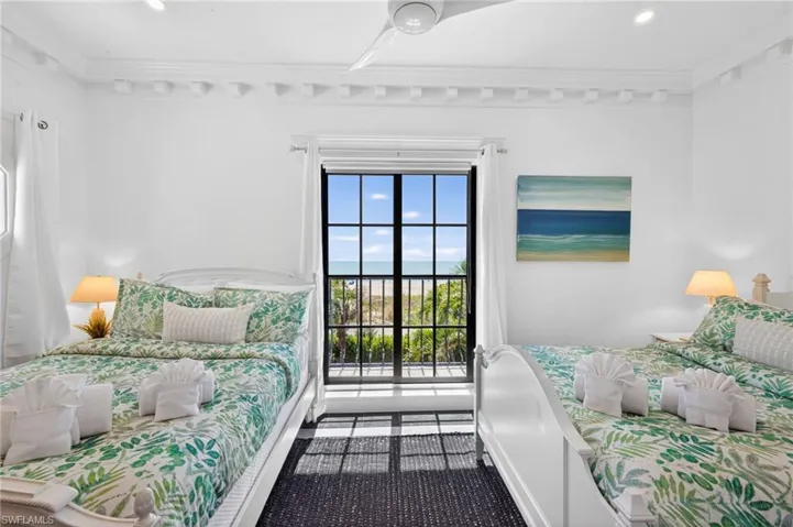 17201 Captiva Dr, Captiva, Florida 33924