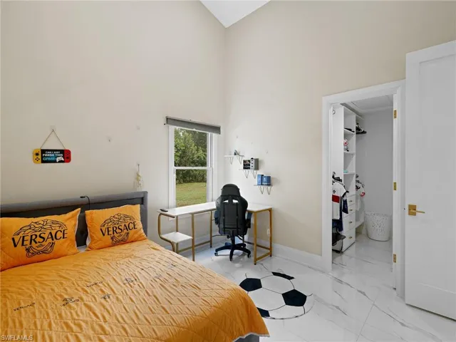 2140 Harlans Run, Naples, Florida 34105