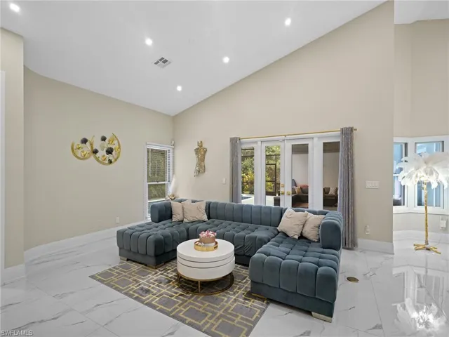 2140 Harlans Run, Naples, Florida 34105