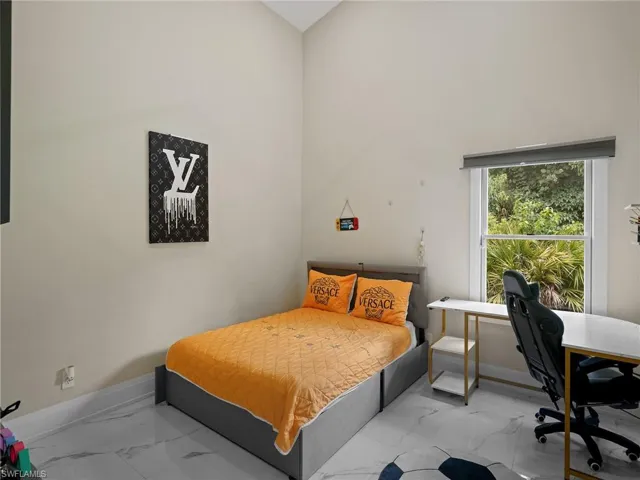 2140 Harlans Run, Naples, Florida 34105