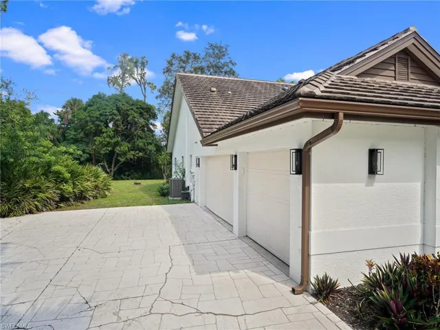 2140 Harlans Run, Naples, Florida 34105