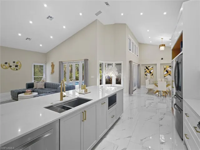 2140 Harlans Run, Naples, Florida 34105