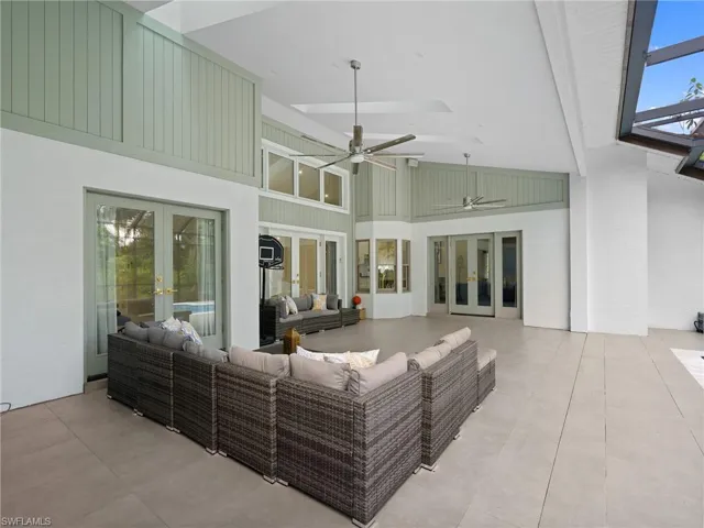 2140 Harlans Run, Naples, Florida 34105