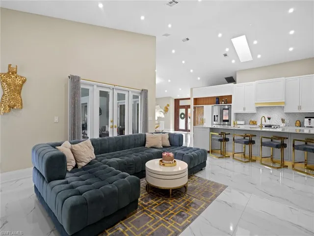 2140 Harlans Run, Naples, Florida 34105