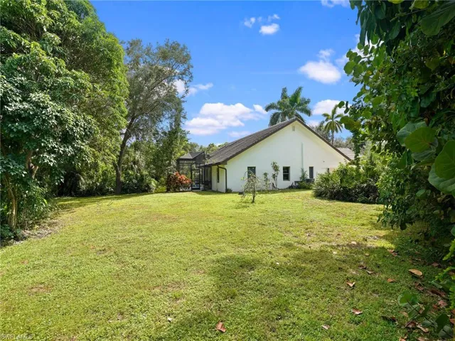 2140 Harlans Run, Naples, Florida 34105