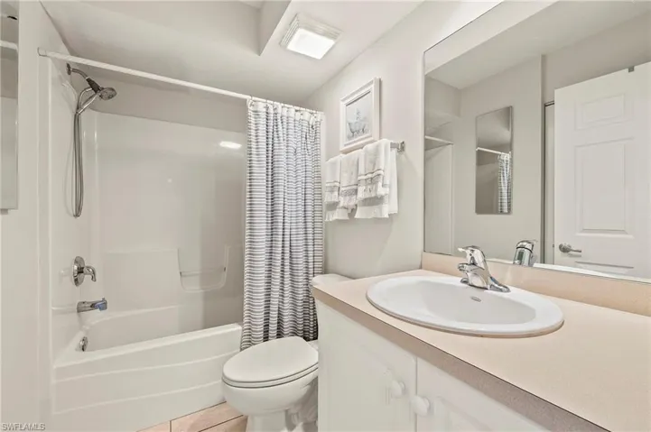 26740 Rosewood Pointe Ln 101, Bonita Springs, Florida 34135
