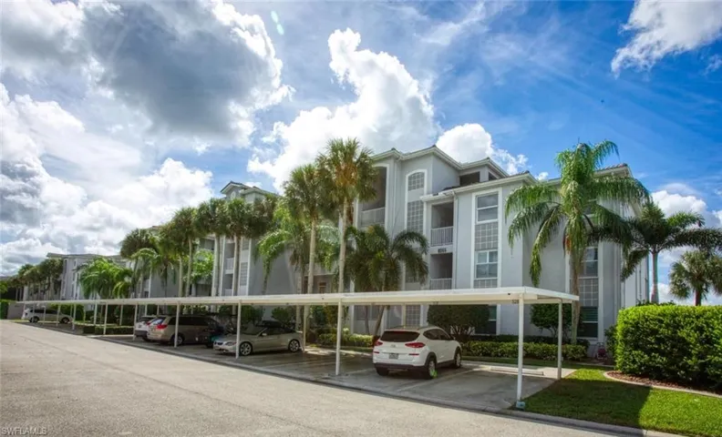 8066 Queen Palm Ln 543, Fort Myers, Florida 33966