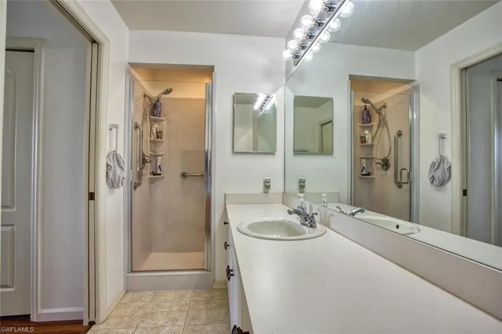 8066 Queen Palm Ln 543, Fort Myers, Florida 33966