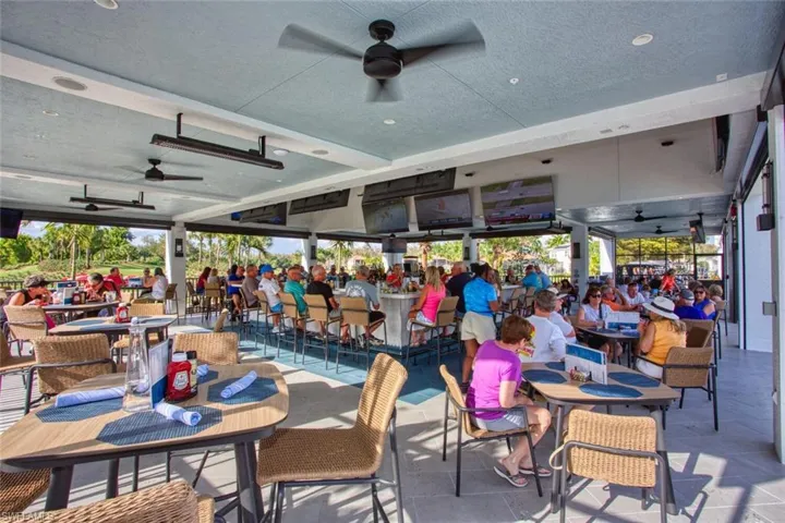 8066 Queen Palm Ln 543, Fort Myers, Florida 33966