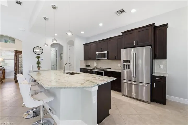 10181  Belcrest  BLVD, Fort Myers, FL 33913
