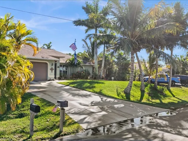 1209 Nw 25th Pl, Cape Coral, Florida 33993
