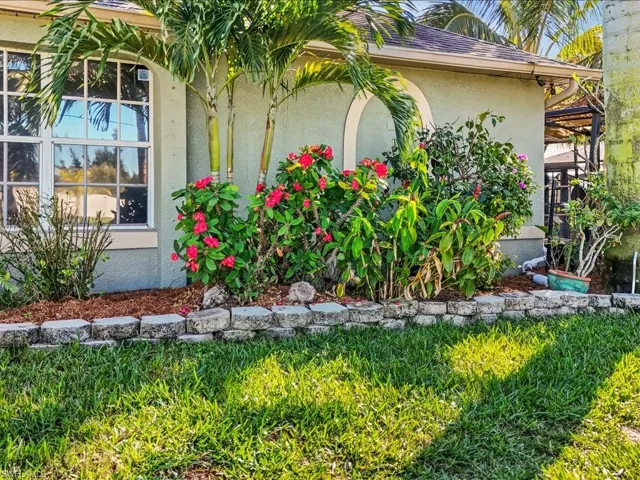 1209 Nw 25th Pl, Cape Coral, Florida 33993