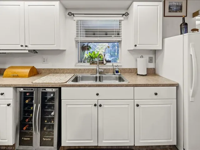 1209 Nw 25th Pl, Cape Coral, Florida 33993
