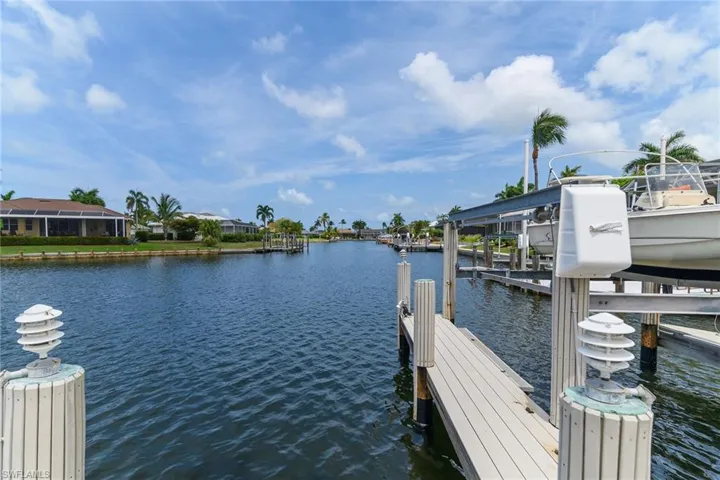 98 Gulfport Ct, Marco Island, Florida 34145