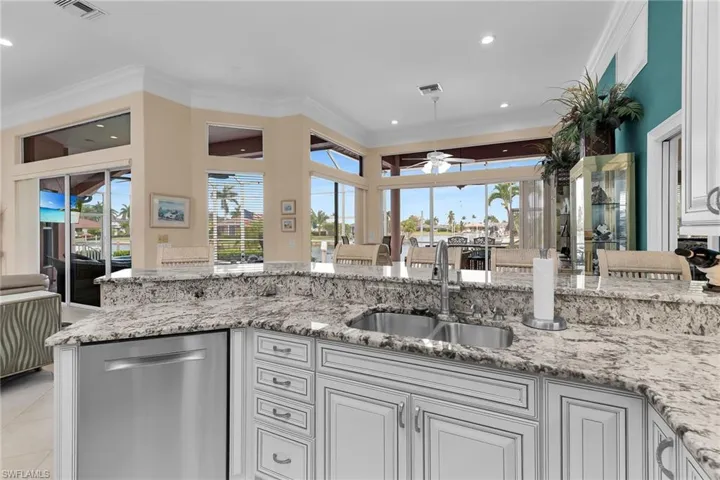 98 Gulfport Ct, Marco Island, Florida 34145
