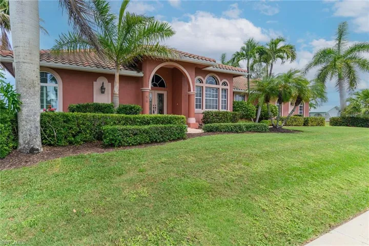 98 Gulfport Ct, Marco Island, Florida 34145
