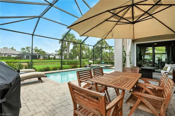 8881  Horned Lark  DR, Naples, FL 34120