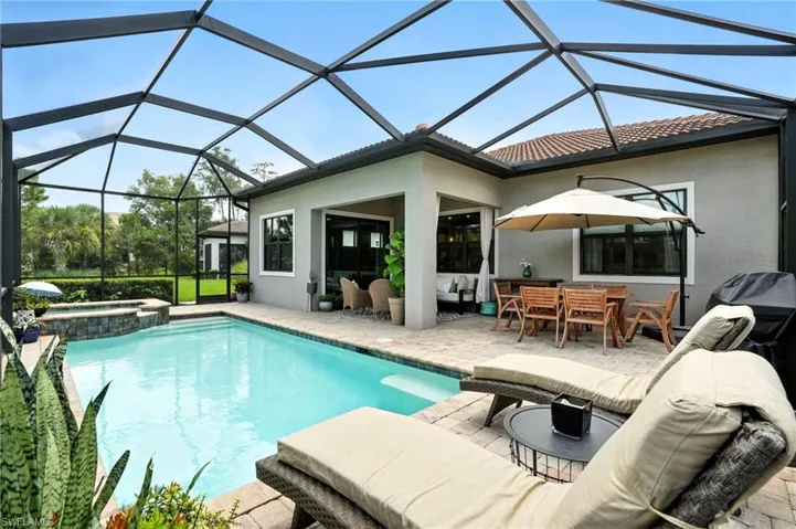 8881  Horned Lark  DR, Naples, FL 34120