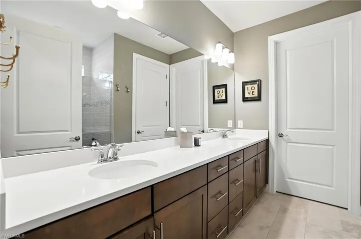 8881  Horned Lark  DR, Naples, FL 34120