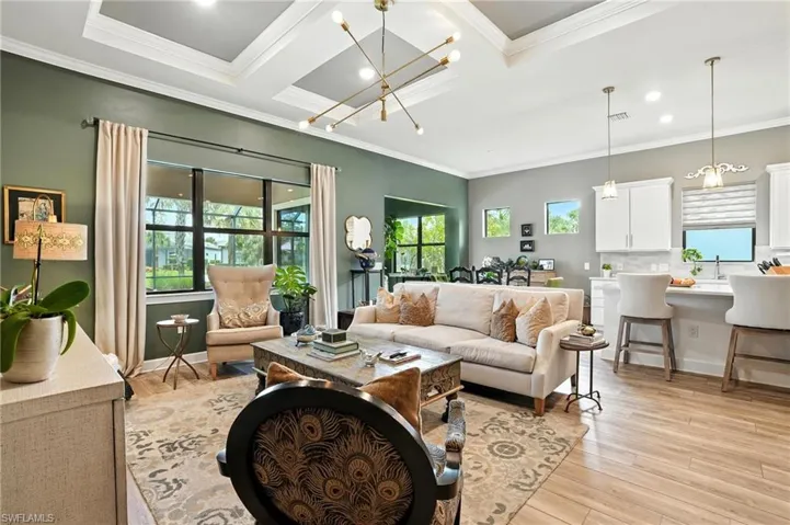 8881  Horned Lark  DR, Naples, FL 34120