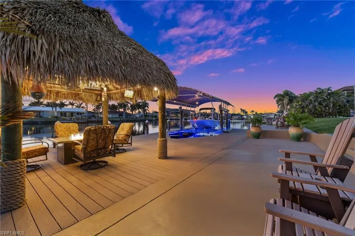 Relax under the Tiki in the Evening