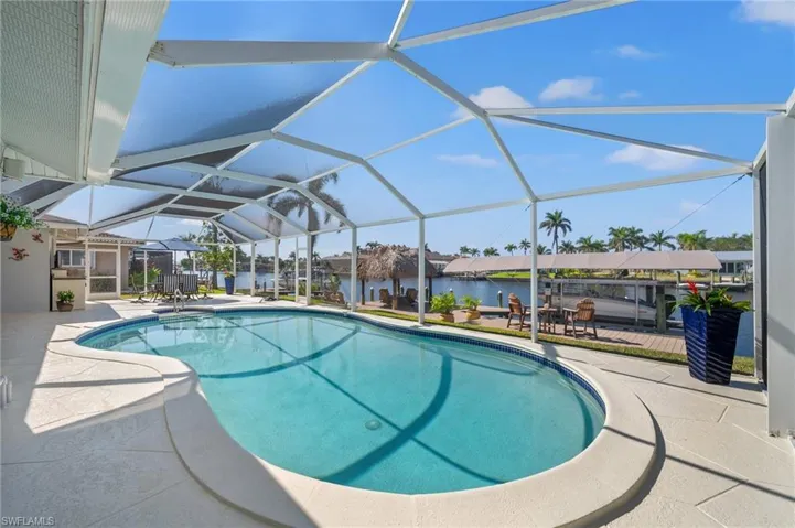 Beautiful West-Facing Pool