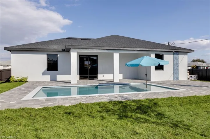 1810 Ne 6th Pl, Cape Coral, Florida 33909