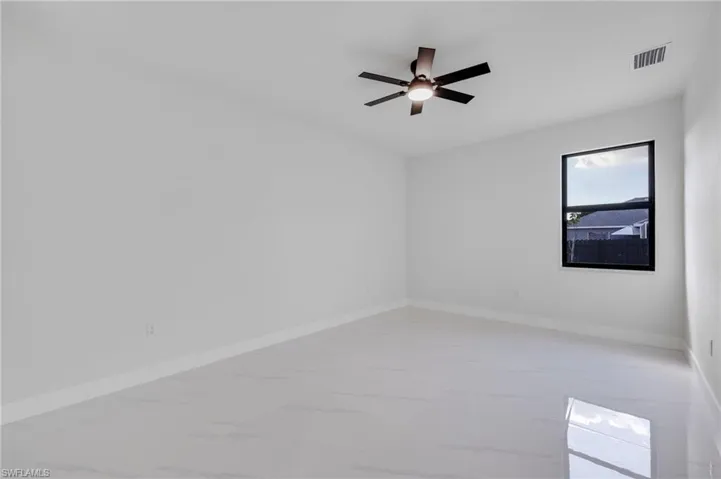 1810 Ne 6th Pl, Cape Coral, Florida 33909