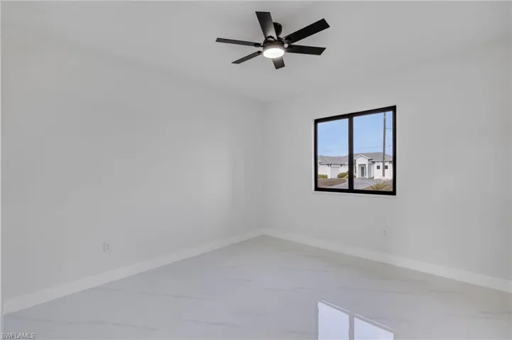 1810 Ne 6th Pl, Cape Coral, Florida 33909