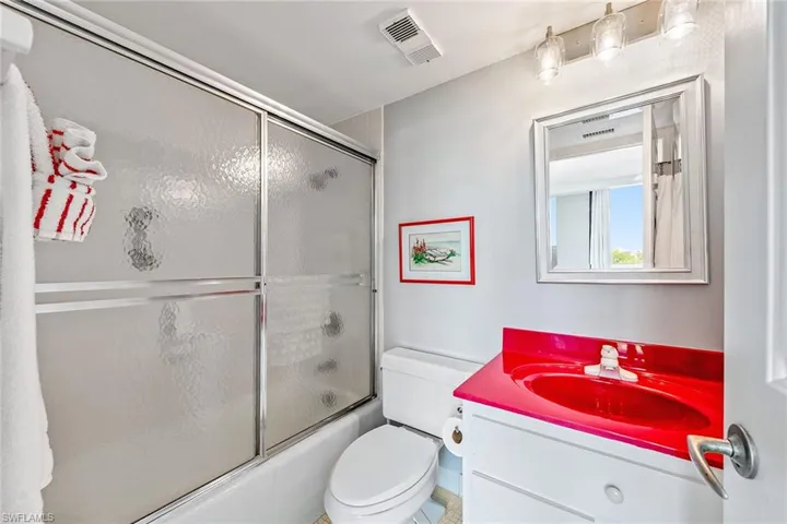 2304  Gulf Shore N BLVD, Naples, FL 34103