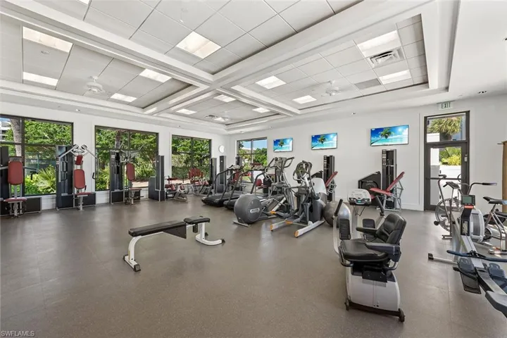 2304  Gulf Shore N BLVD, Naples, FL 34103