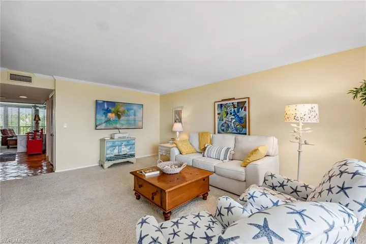 2304  Gulf Shore N BLVD, Naples, FL 34103
