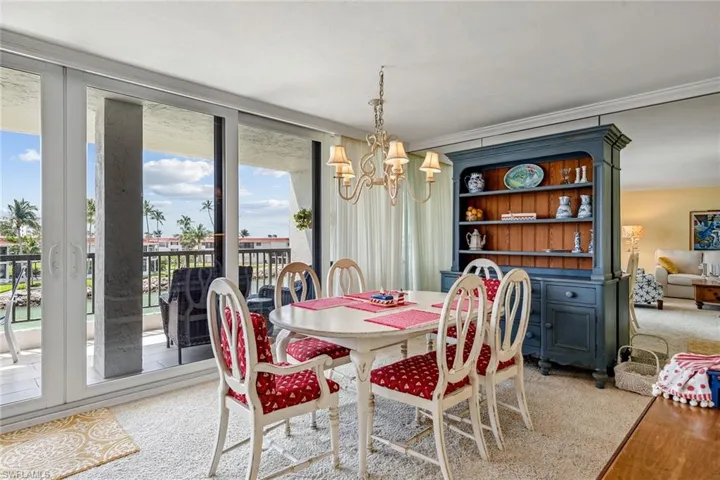 2304  Gulf Shore N BLVD, Naples, FL 34103
