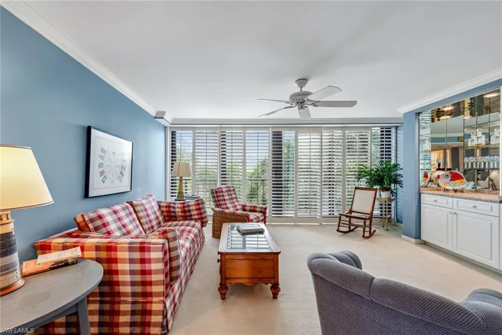2304  Gulf Shore N BLVD, Naples, FL 34103