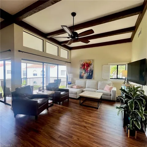 619  Beachwalk  CIR, Naples, FL 34108