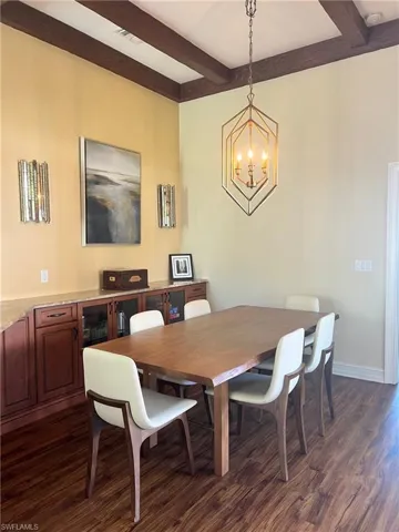 619  Beachwalk  CIR, Naples, FL 34108