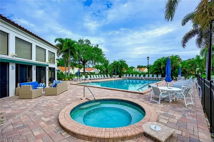 619  Beachwalk  CIR, Naples, FL 34108