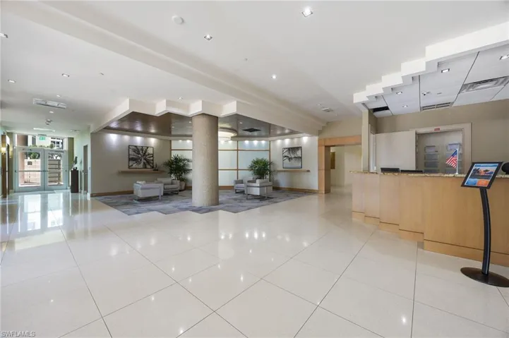 4651  Gulf Shore N BLVD, Naples, FL 34103