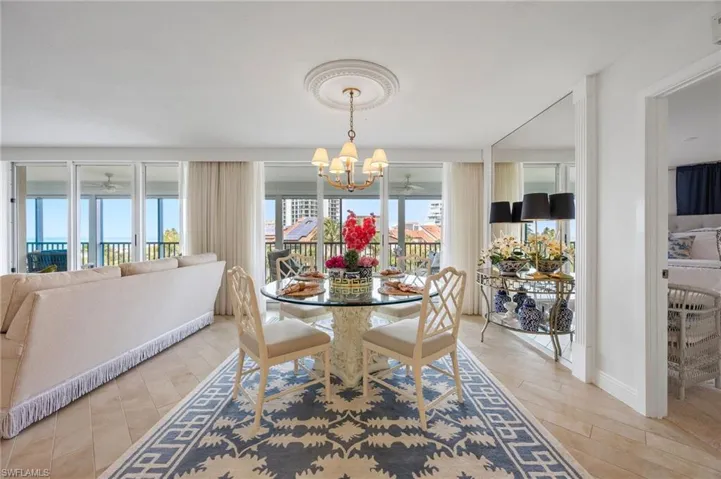 4651  Gulf Shore N BLVD, Naples, FL 34103