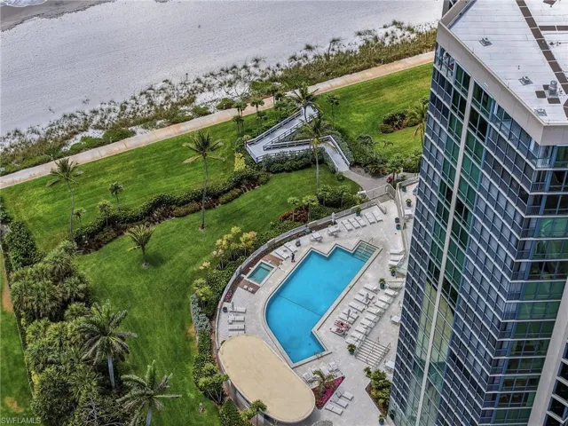 4651  Gulf Shore N BLVD, Naples, FL 34103