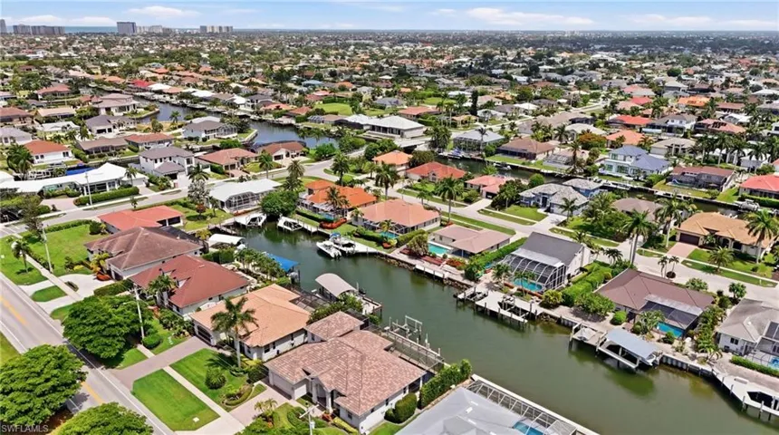 1621 Almeria Ct, Marco Island, Florida 34145